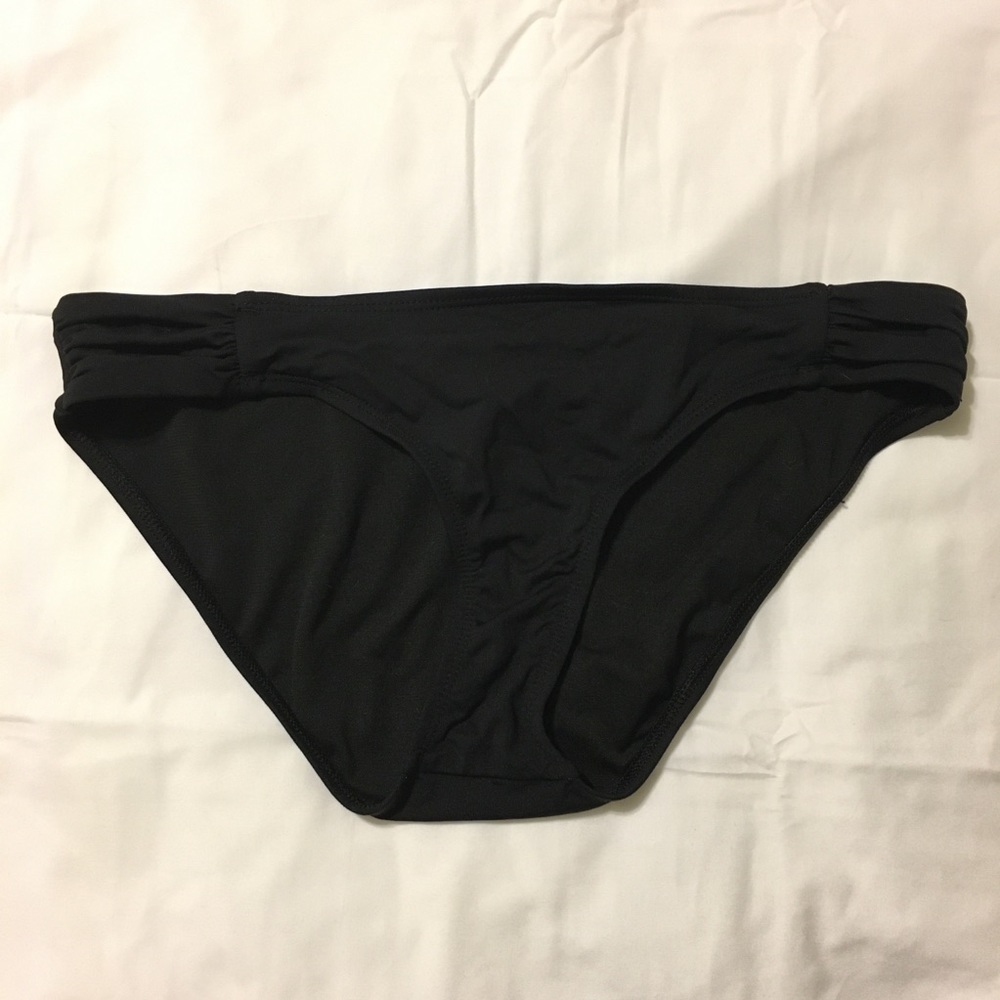 Black bikini bottoms